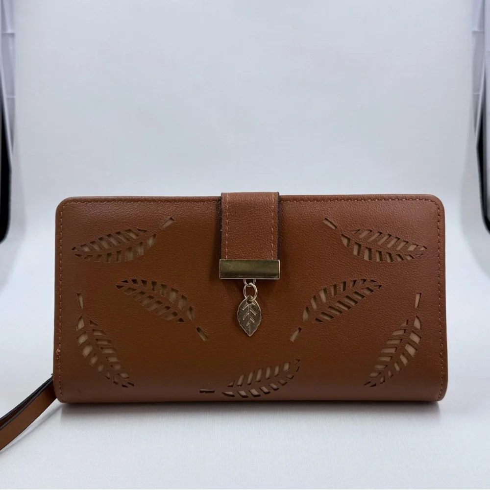 Brown Leather Key Holder with Perforated Design - Picture 2 of 5